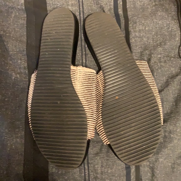 Anthropologie Splendid Telluride slides - Picture 2 of 5